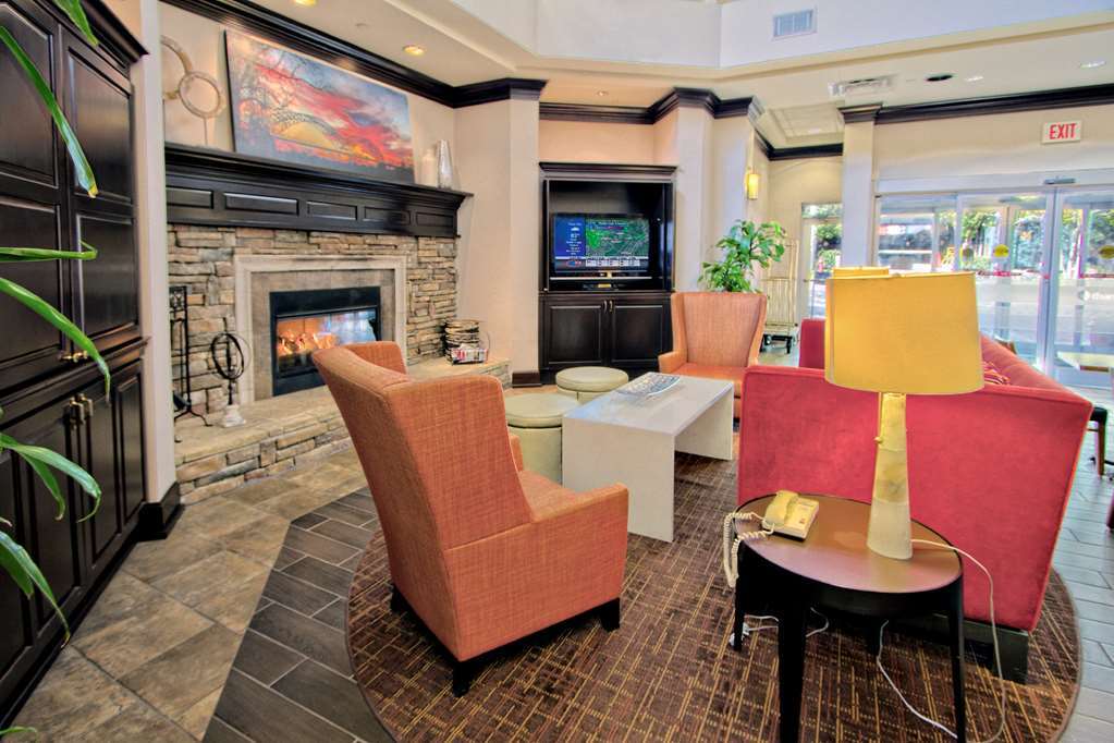 Hampton & Memphis-beale Street Hotel 3*